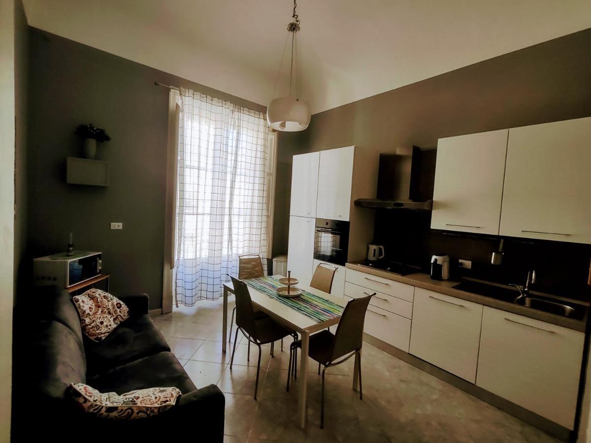 Central Apartment A Due Passi Dal Porto Palermo Exterior photo